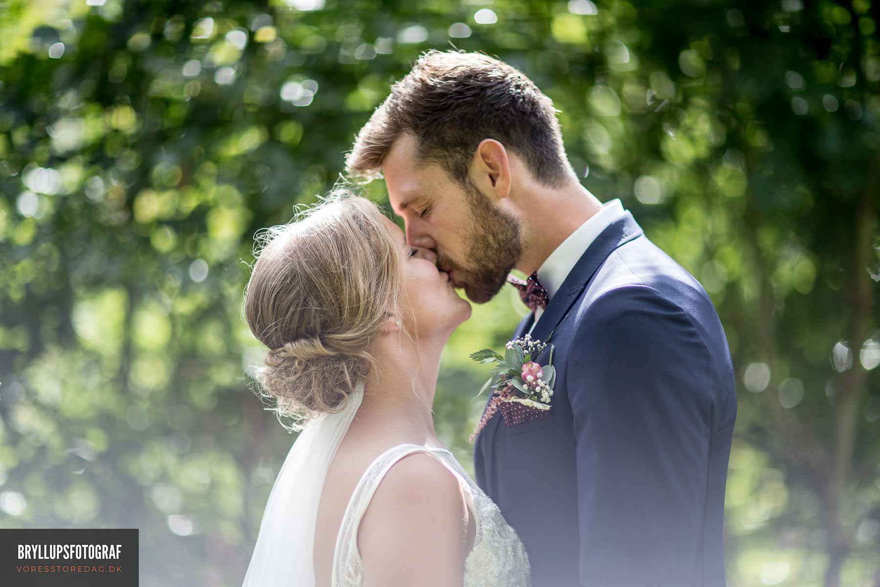 Fantastisk dygtig og professionel fotograf med fokus på bryllup